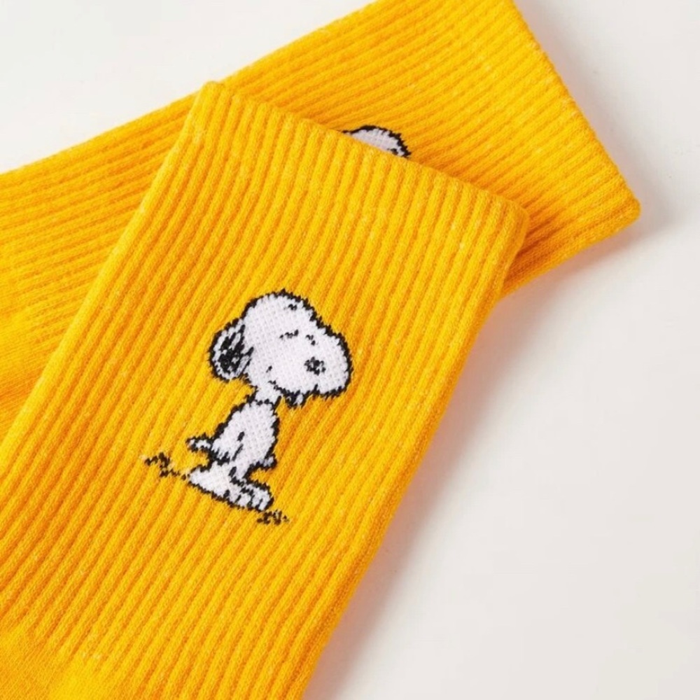 Peanuts cartoon🧦💛 - Picture 2 of 4